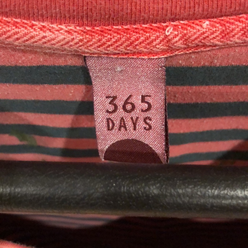 Red, Green, Numbers Shirt - Picture 4 of 6